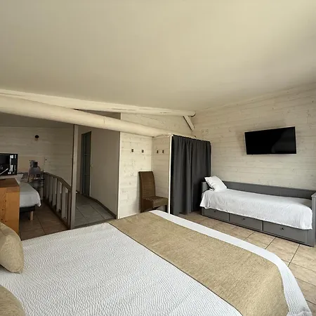Mas Des Lys Hotel