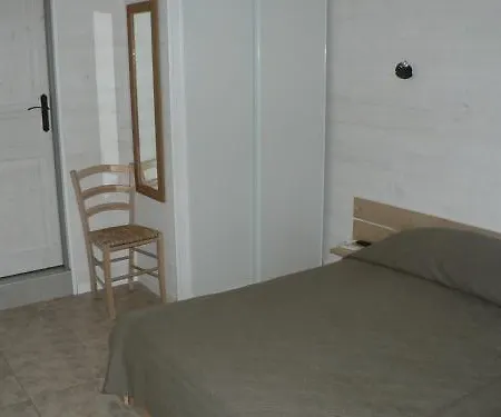 Mas Des Lys Hotel